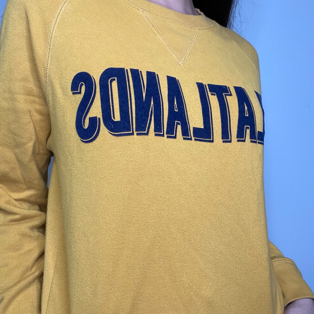 Women Letter Graphic Sweatshirt